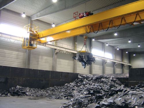 electromagnetic scrap handling overhead crane